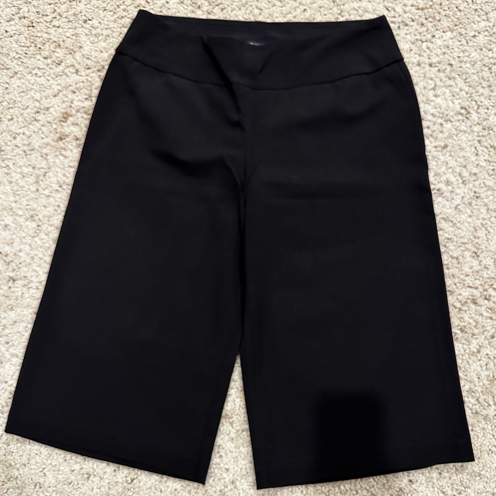 Counterparts women’s Black Capri pants straight leg size 14